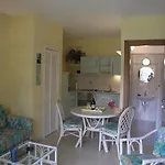 منتزه العطل Villaggio Turistico Riviera كانوبيو